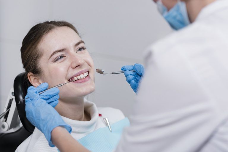 limpieza-dental-profesional-clinica-dental-gran-via-alicante
