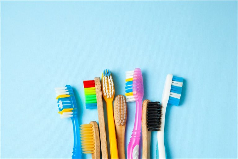 tipos-de-cepillos-dentales-clinica-dental-gran-via-alicante-dentista-alicante-clinica-dental-alicante-0