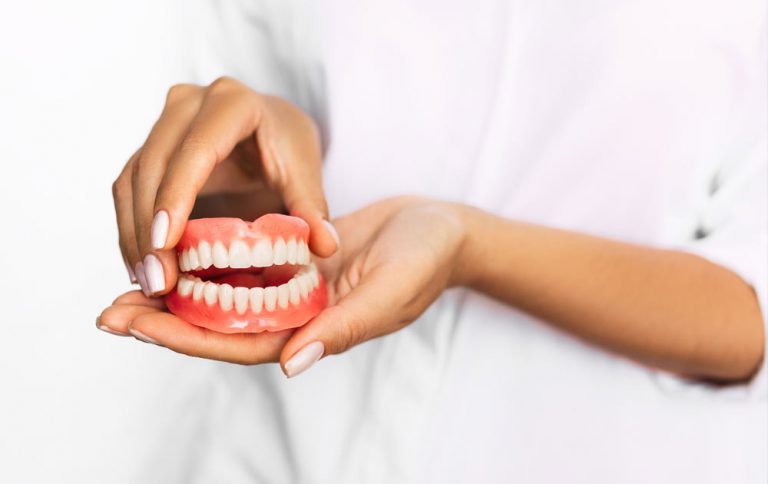 tipos-de-protesis-dental-clinica-dental-gran-via-alicante-clinica-dental-alicante-dentista-alicante