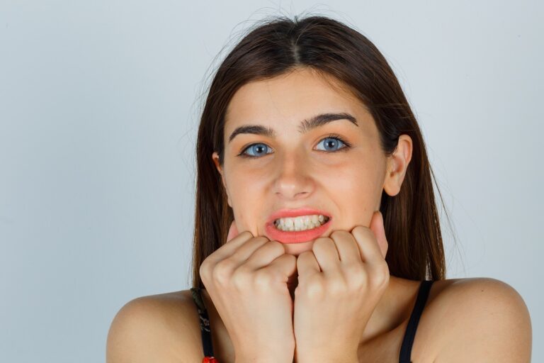 Tratamiento-para-el-Bruxismo-en-Alicante-Clinica-dental-gran-via-alicante-dentista-alicante-clinica-dental-alicante