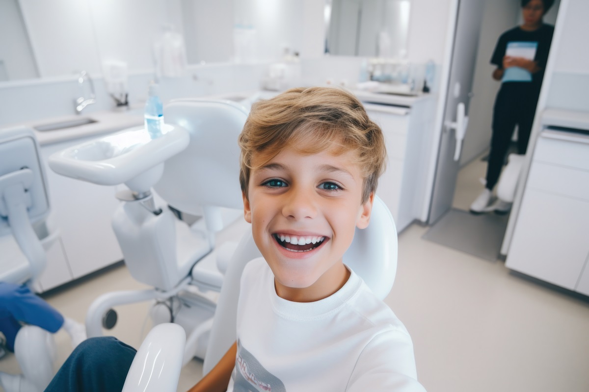 Cuidado-dental-infantil-en-odontología-biológica-Alicante-clinica-dental-gran-via-alicante-dentista-alicante-clinica-dental