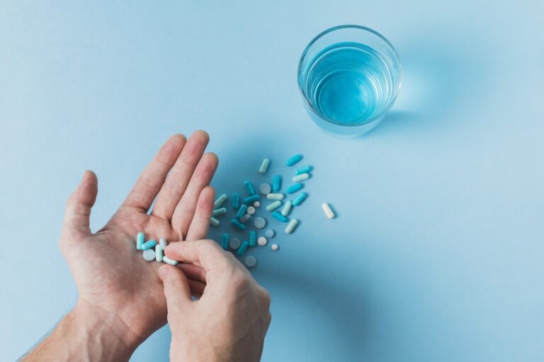 antibióticos-en-odontologia-clinica-dental-gran-via-alicante-dentista-alicante-clinica-dental-alicante (1)