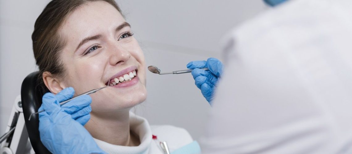 limpieza-dental-profesional-clinica-dental-gran-via-alicante