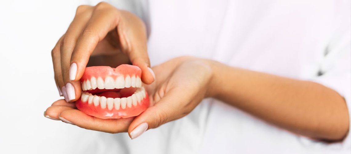 tipos-de-protesis-dental-clinica-dental-gran-via-alicante-clinica-dental-alicante-dentista-alicante